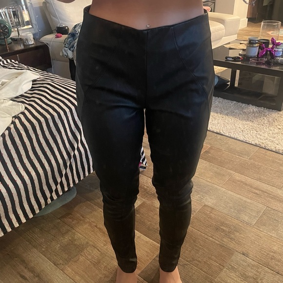 F21 gently used faux leather high waisted pants size US26 - Picture 3 of 6